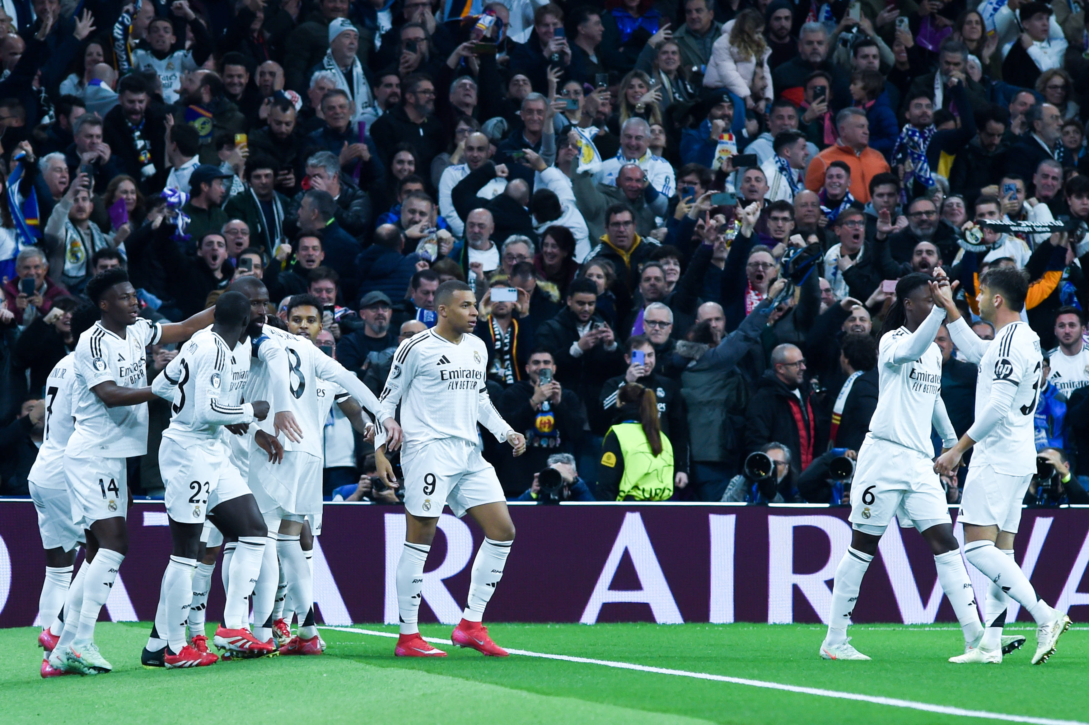 皇马力挽狂澜，成功晋级欧冠四强！的简单介绍