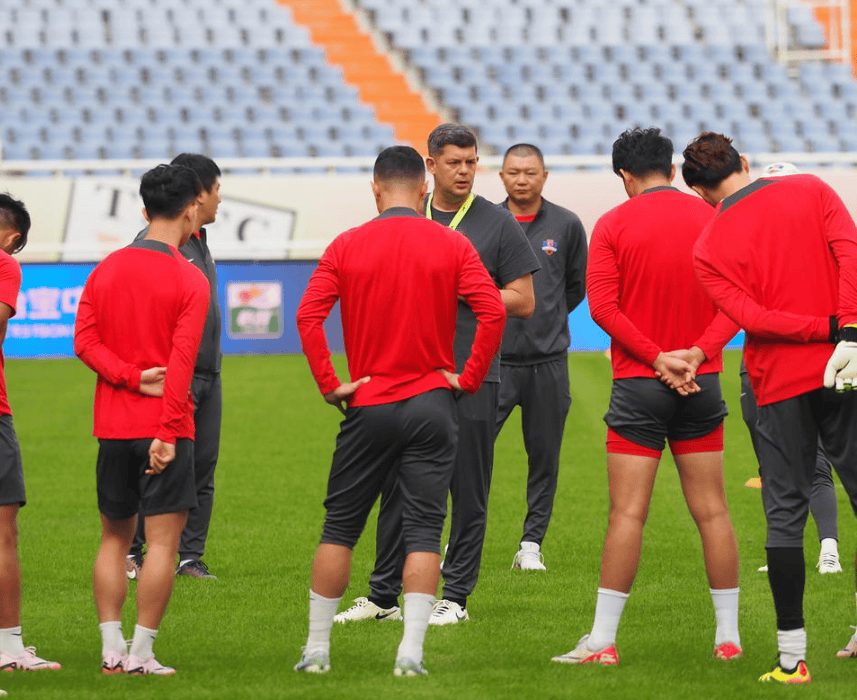 黑龙江主场战平恒大,继续领先中超降级区的简单介绍 黑龙江主场战平恒大,继续领先中超降级区的简单介绍