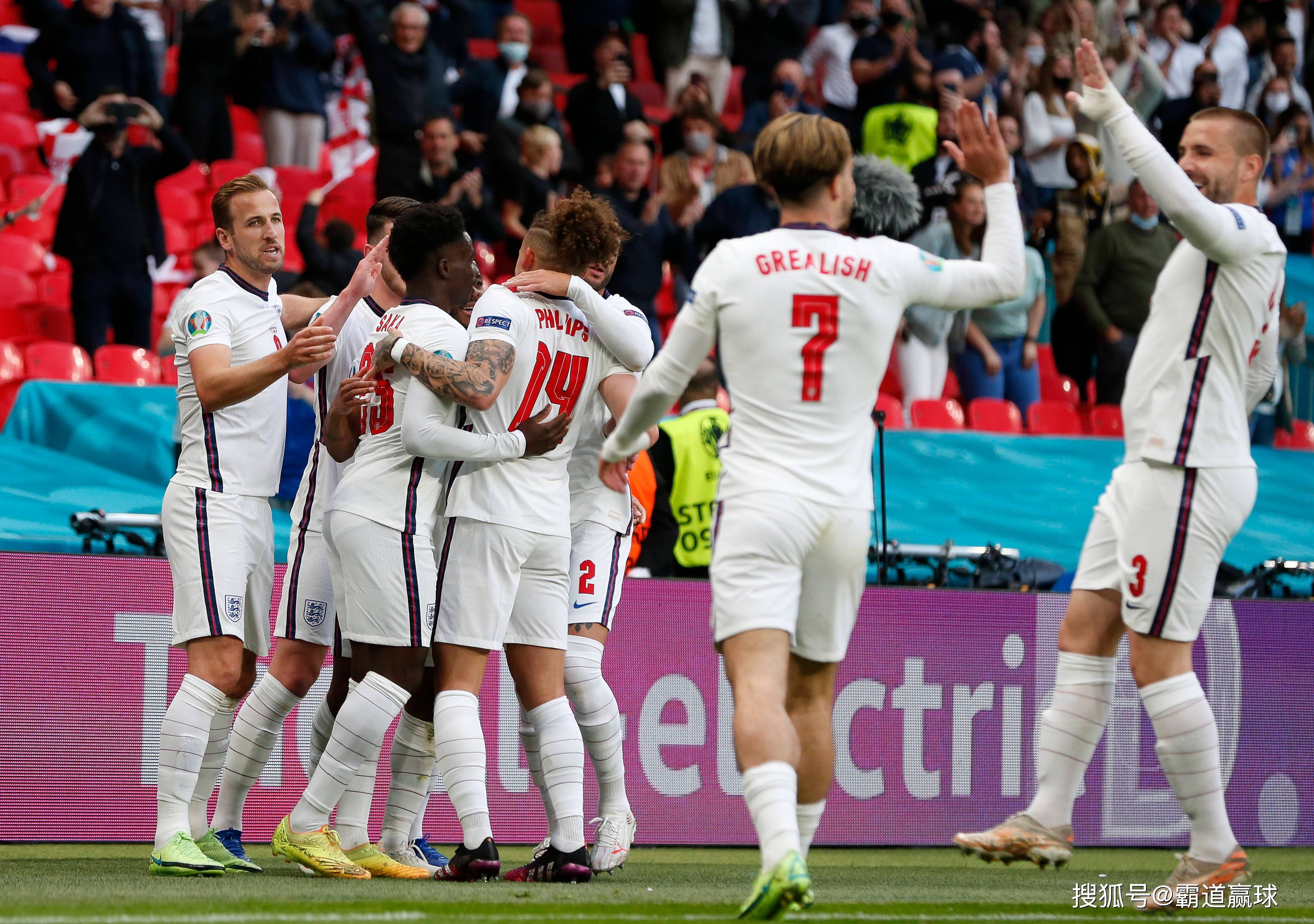 英格兰队对阵阿尔巴尼亚队,备战全力以赴 英格兰队对阵阿尔巴尼亚队,备战全力以赴