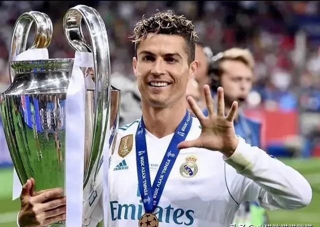 足球明星们的精彩表现成为焦点热议话题的简单介绍