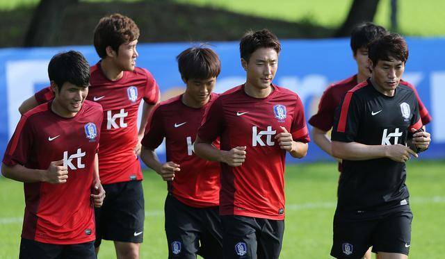 越南战队展现出色表现,强势出线 越南战队展现出色表现,强势出线