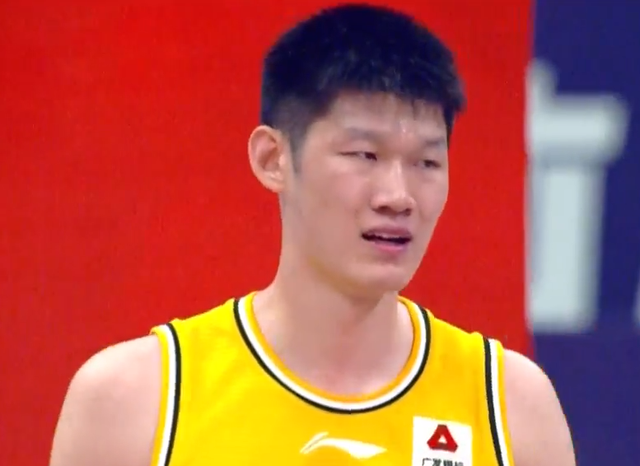 强队领先优势明显,期待继续表现出色 强队领先优势明显,期待继续表现出色