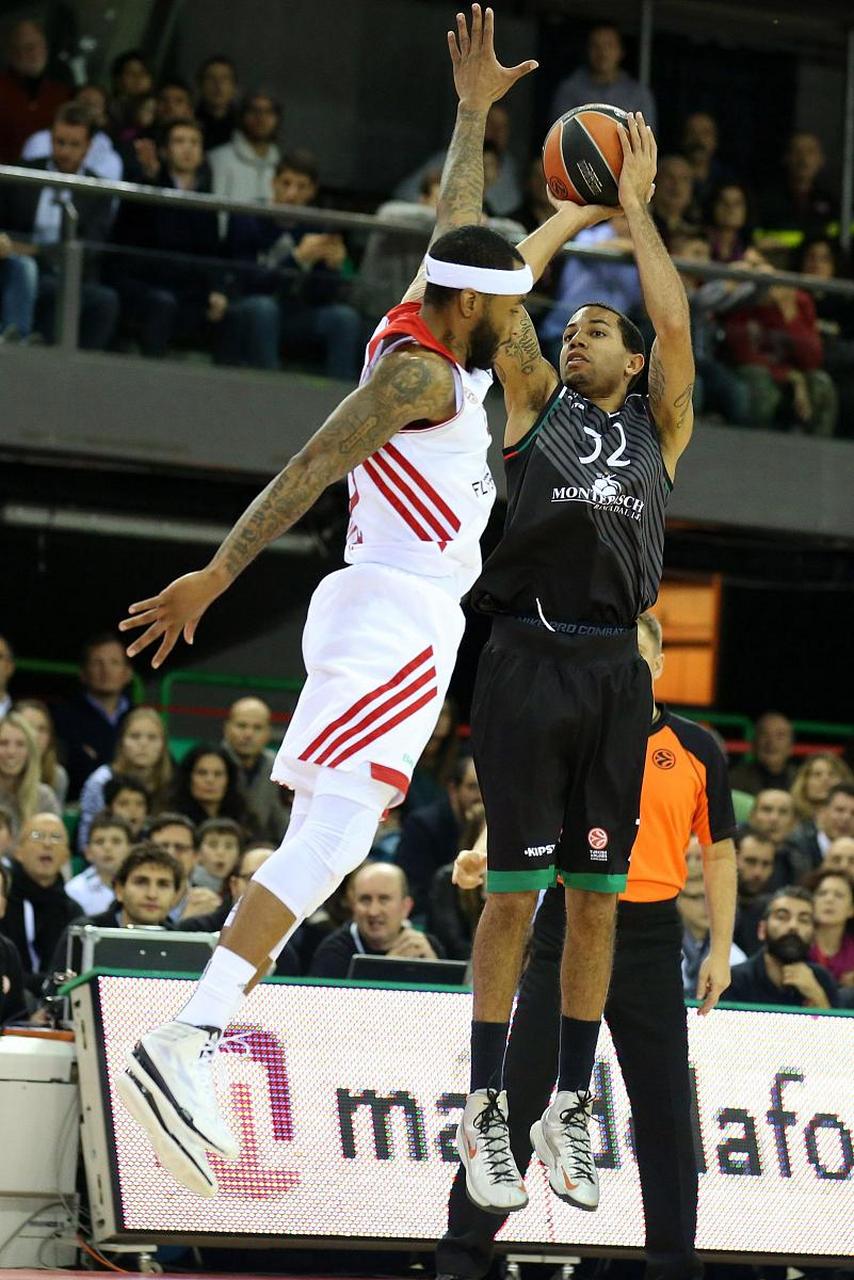 佛罗伦萨客场大胜桑普多利亚,重返胜利轨道 佛罗伦萨客场大胜桑普多利亚,重返胜利轨道