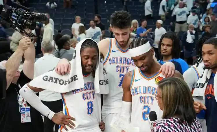 鹈鹕陷入低谷,全明星入选连败,迎来胜利球队命运悬念! 鹈鹕陷入低谷,全明星入选连败,迎来胜利球队命运悬念!