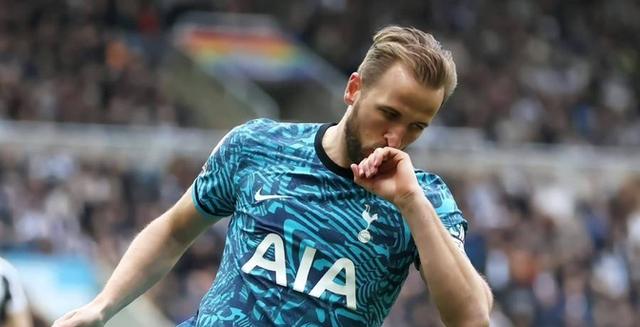 包含凯恩在利物浦比赛中惊险取胜,战术调整引发热议!的词条 包含凯恩在利物浦比赛中惊险取胜,战术调整引发热议!的词条