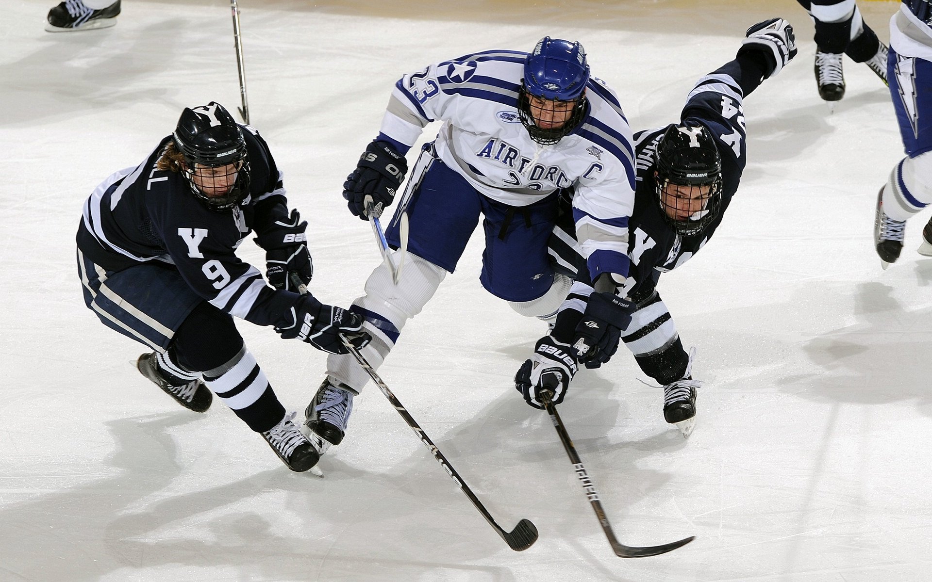 西班牙队前途光明！，Uzi新星晋级下一阶段表现突出气势如虹延续