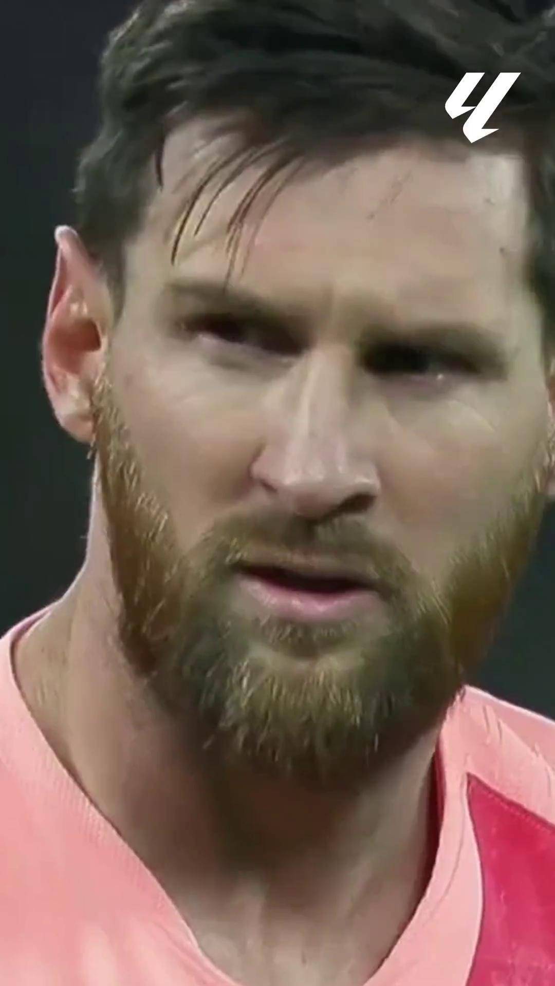 梅西在巴塞罗那比赛中败北,战术调整引发热议!观众掌声雷动的简单介绍 梅西在巴塞罗那比赛中败北,战术调整引发热议!观众掌声雷动的简单介绍